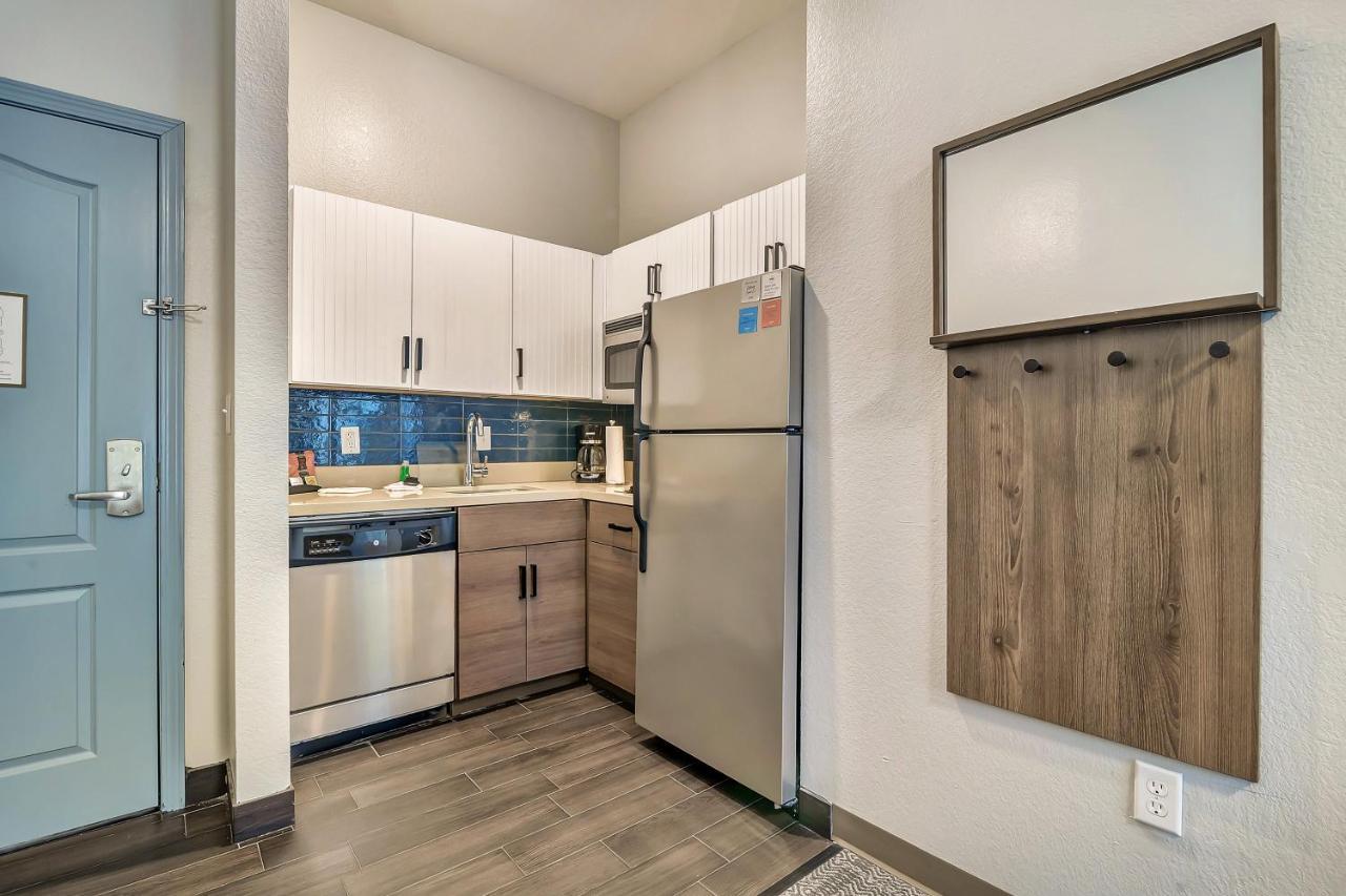 Staybridge Suites Tyler University Area By Ihg Buitenkant foto