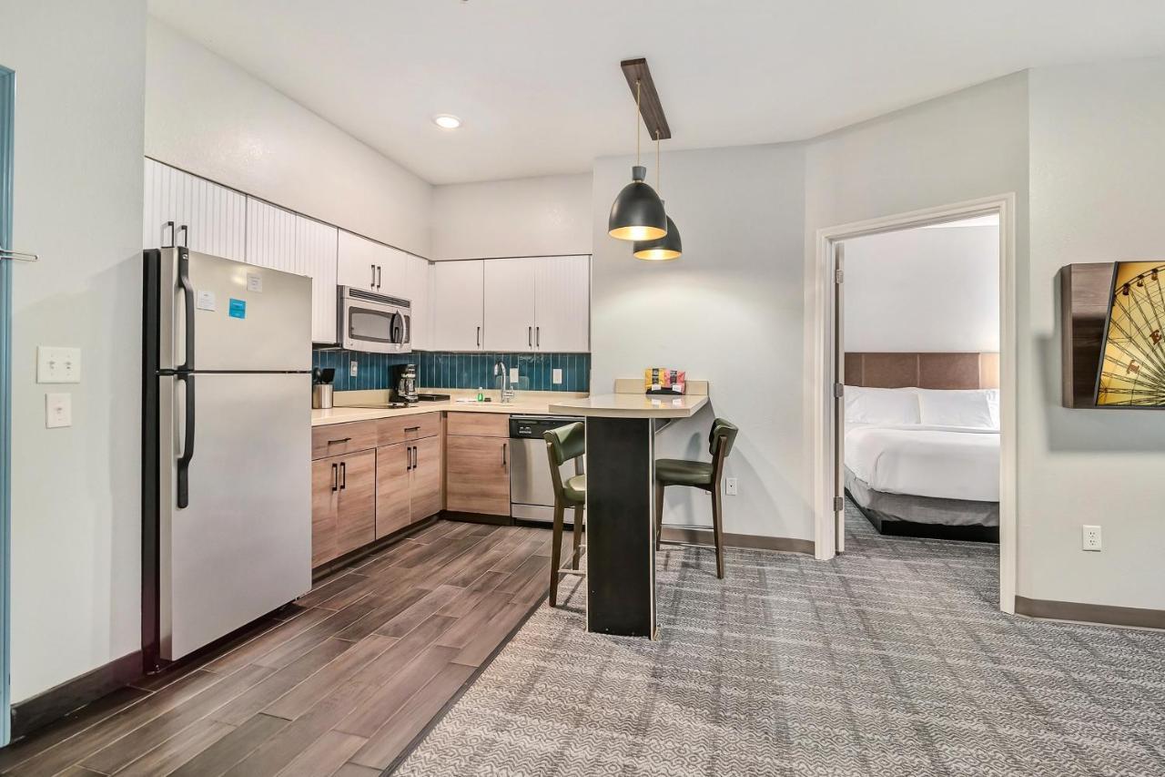 Staybridge Suites Tyler University Area By Ihg Buitenkant foto